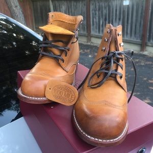 Women’s authentic leather boot.